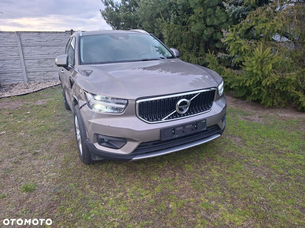 Volvo XC 40 T3 Geartronic Momentum Core - 9