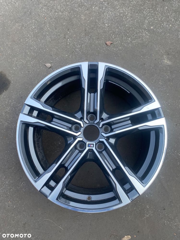 BMW 1 F40 2 II F44 F45 F46 X1 X2 M pakiet M-pakiet ORYGINALNA ! felga aluminiowa 18 cali.   8 J x 18  8Jx18  5x112 5 x 112  ET57 is 57  8092352  032625 alufelga STYLING 819M M819 - 1