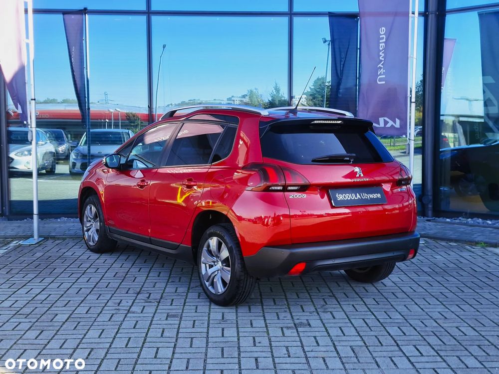 Peugeot 2008 1.2 Pure Tech Style S&S - 7