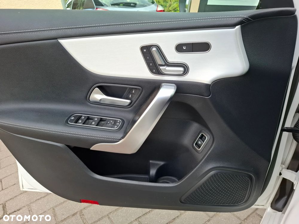 Mercedes-Benz Klasa A 200 AMG Line - 18