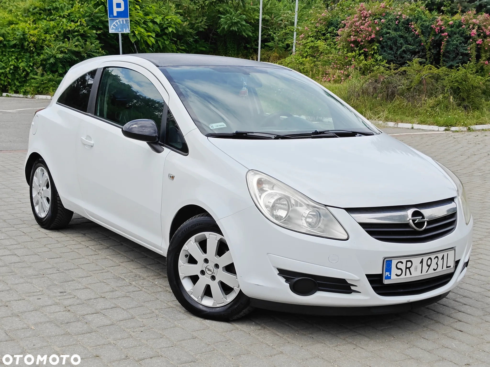 Opel Corsa 1.2 16V Cosmo - 4