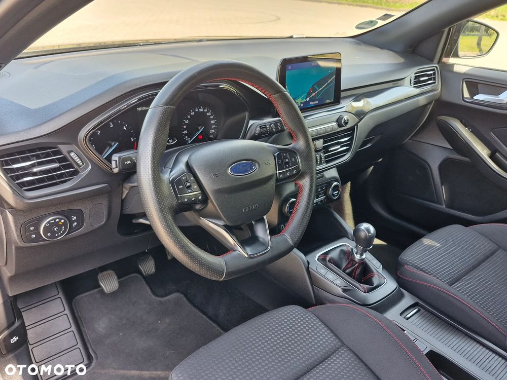Ford Focus 1.5 TDCi ST-Line Black ASS - 17