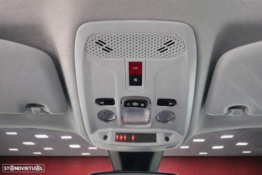 Peugeot 2008 1.2 PureTech Active Pack EAT8 - 14