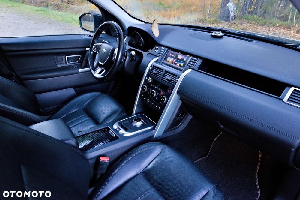 Land Rover Discovery Sport 2.0 TD4 HSE - 25