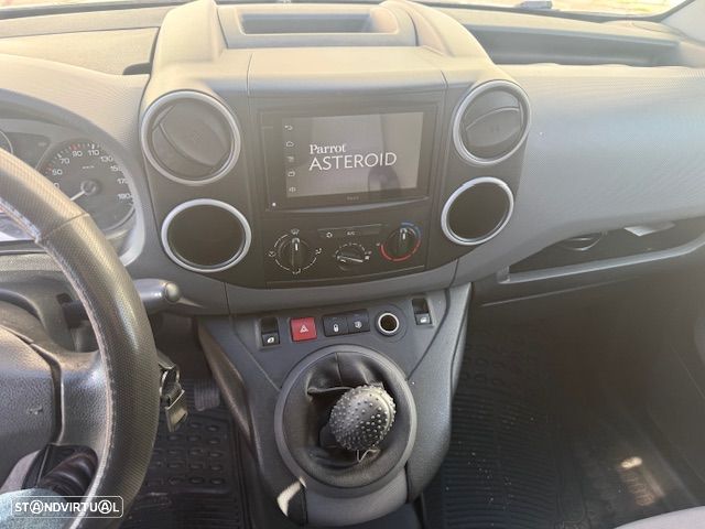 Peugeot BERLINGO 1.6 HDI 3L LONGA (90CV) - 7