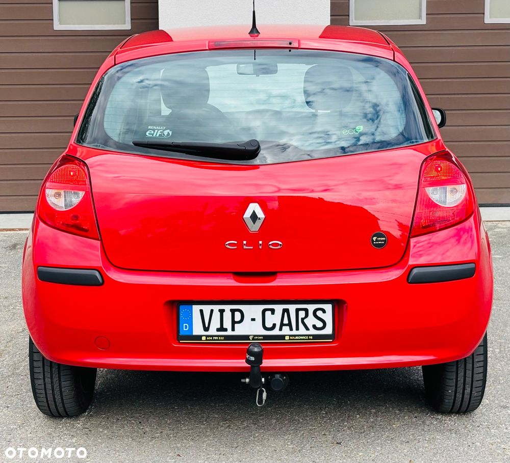 Renault Clio 1.2 16V Authentique - 5