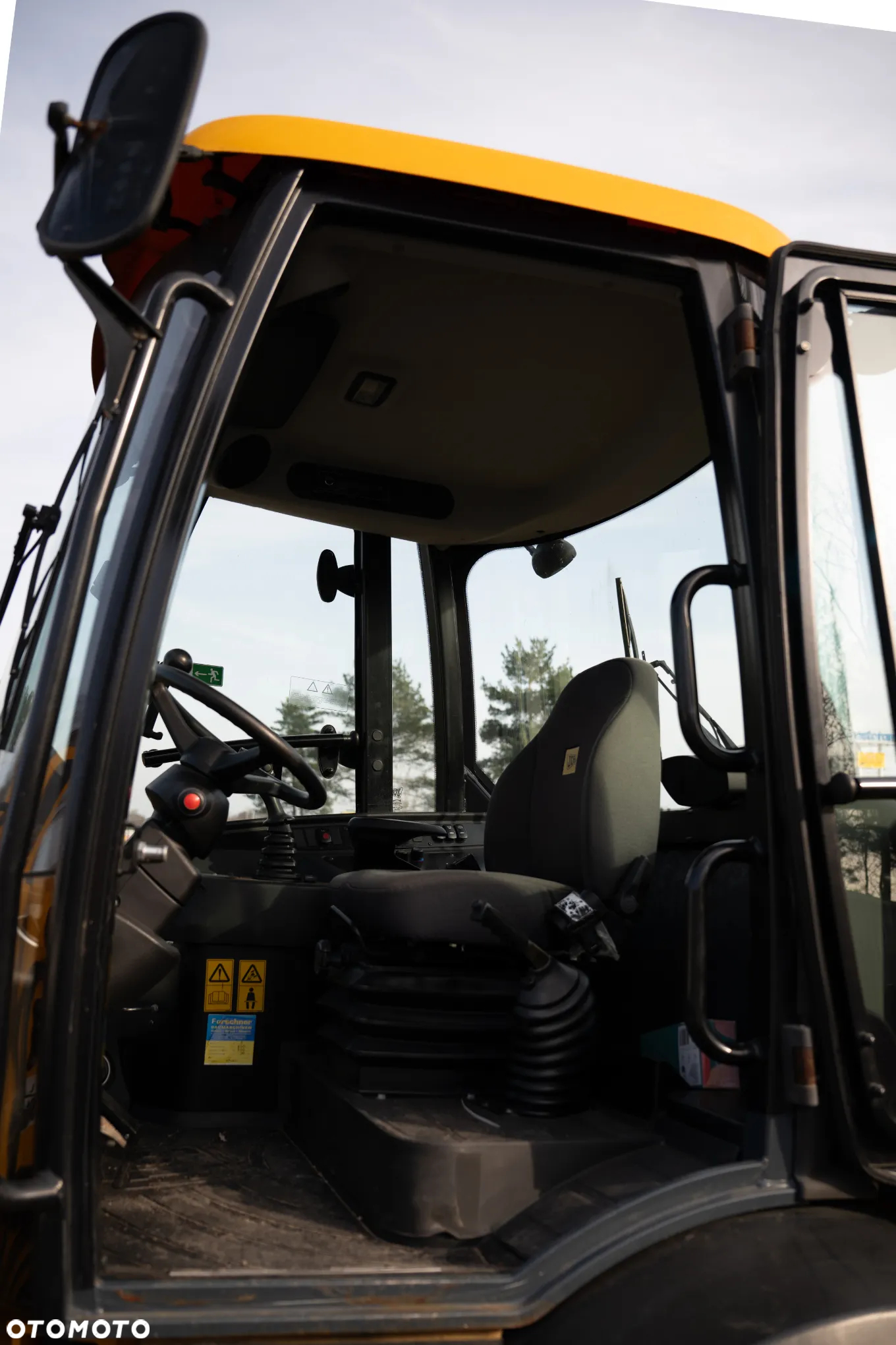 JCB 409 - 6