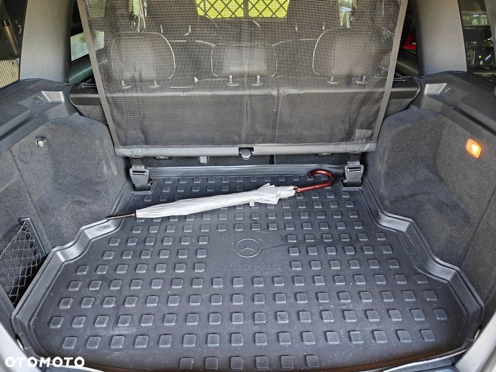 Mercedes-Benz GLK 350 4-Matic - 36