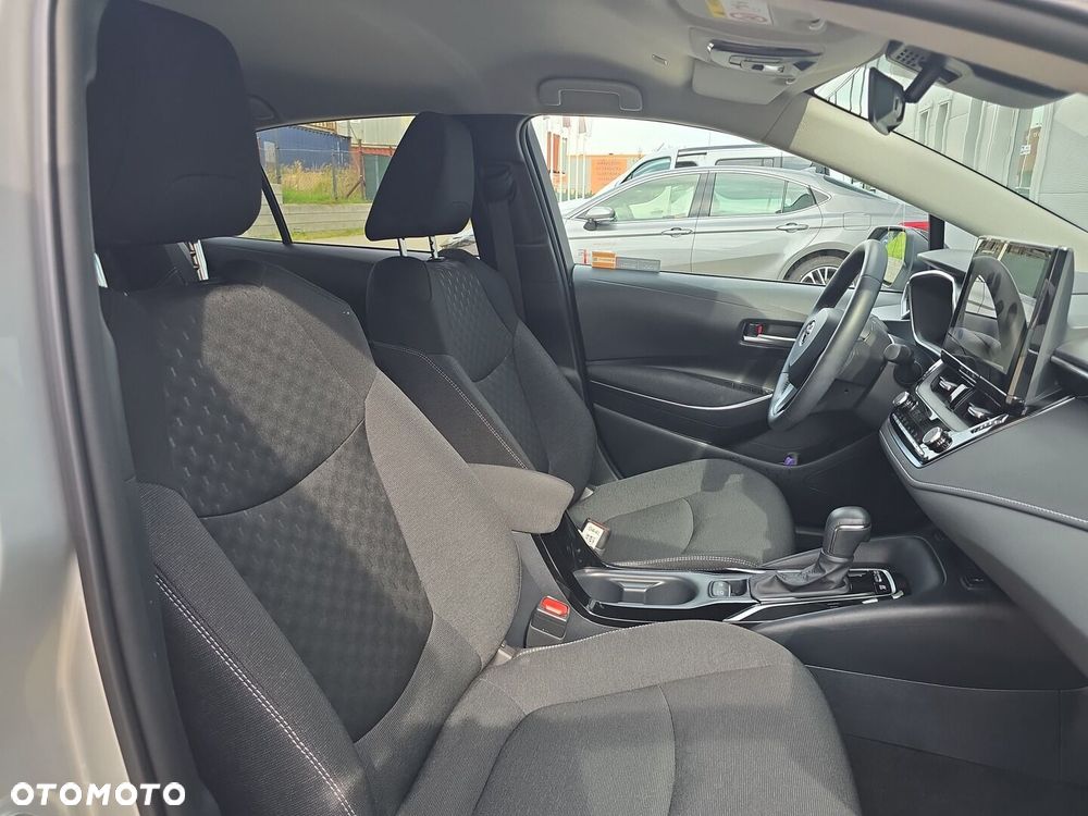 Toyota Corolla 1.8 Hybrid Style - 17