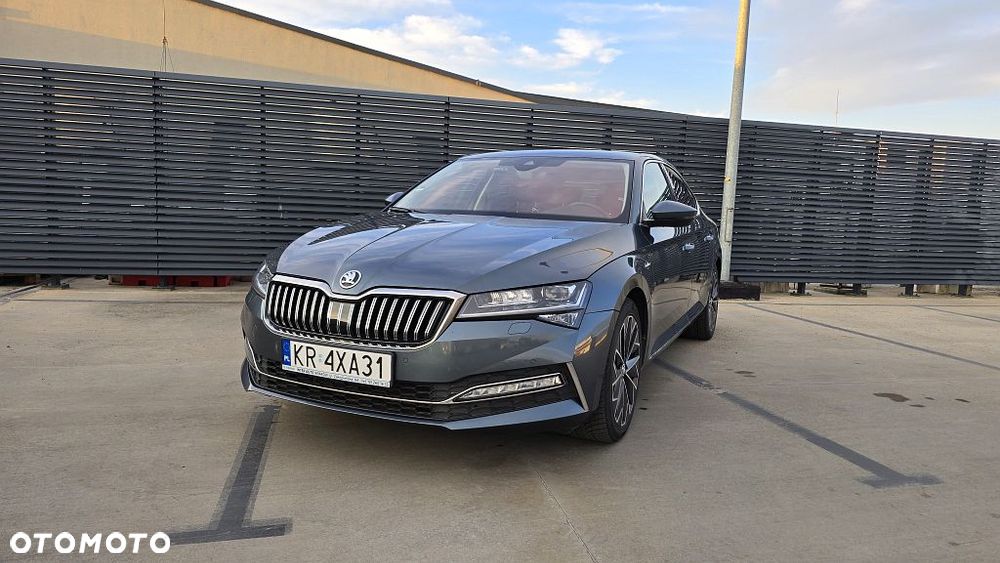 Skoda Superb 2.0 TDI SCR L&K DSG - 9