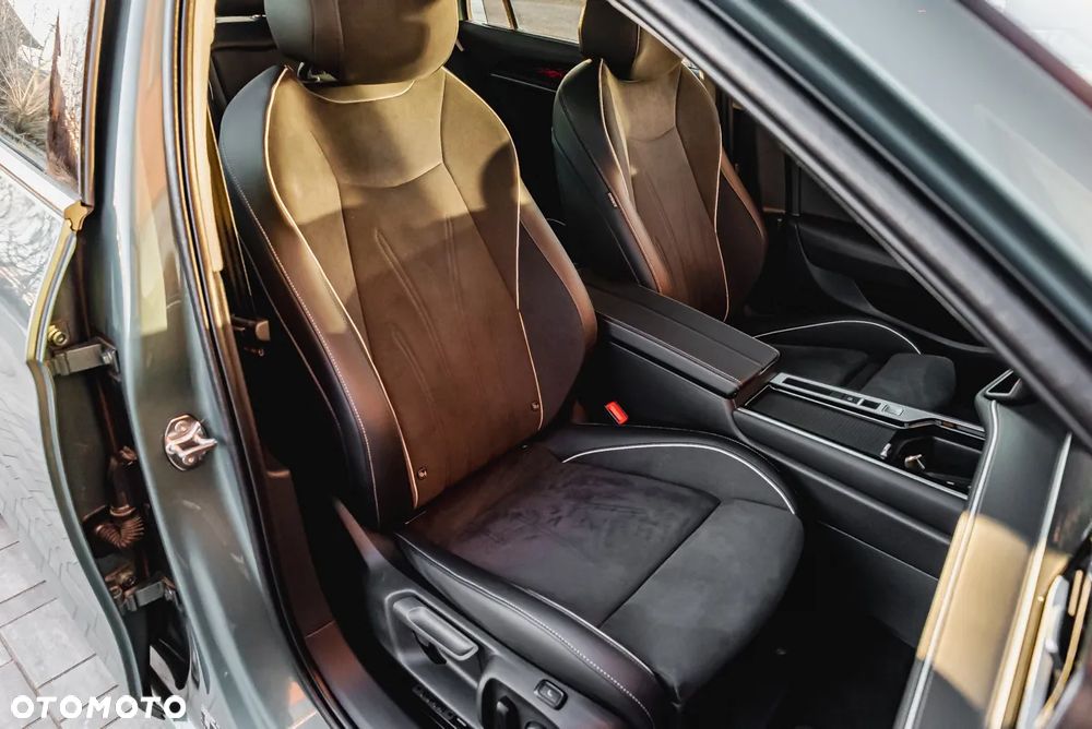 Volkswagen Passat Variant 1.5 TSI OPF DSG Elegance - 20