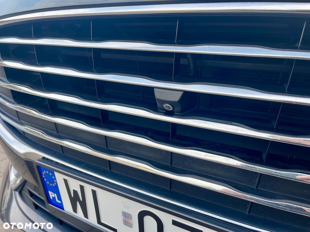 Ford S-Max 2.5 Duratec FHEV TITANIUM - 29