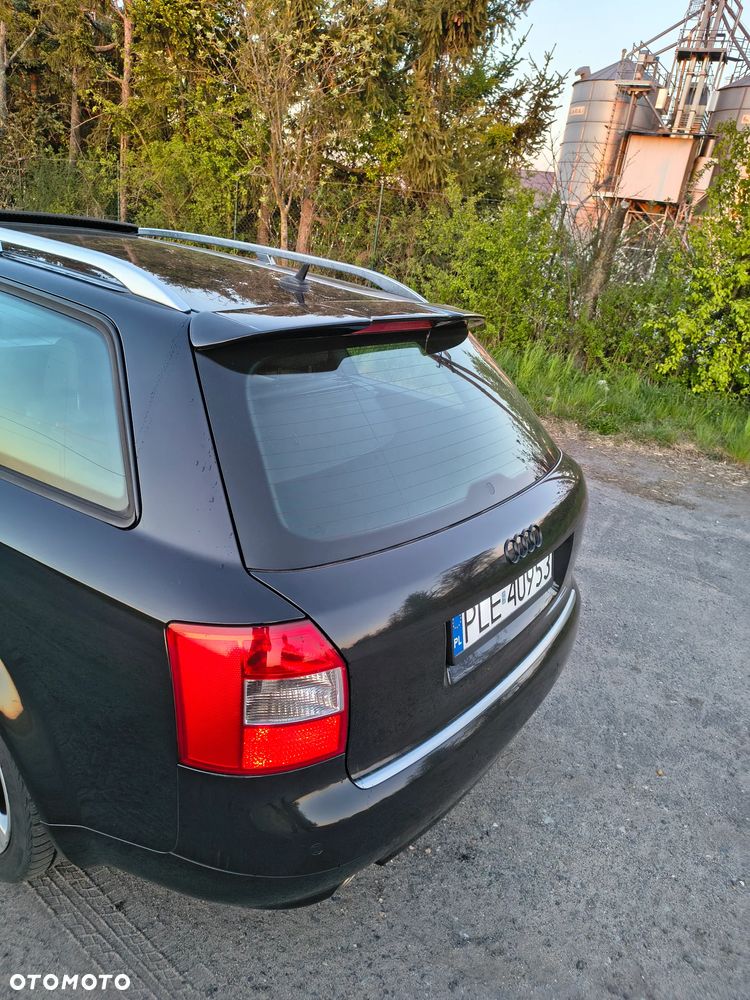 Audi A4 Avant 3 - 10