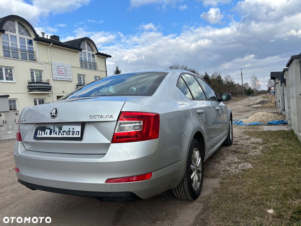 Skoda Octavia 1.6 TDI Ambition - 3