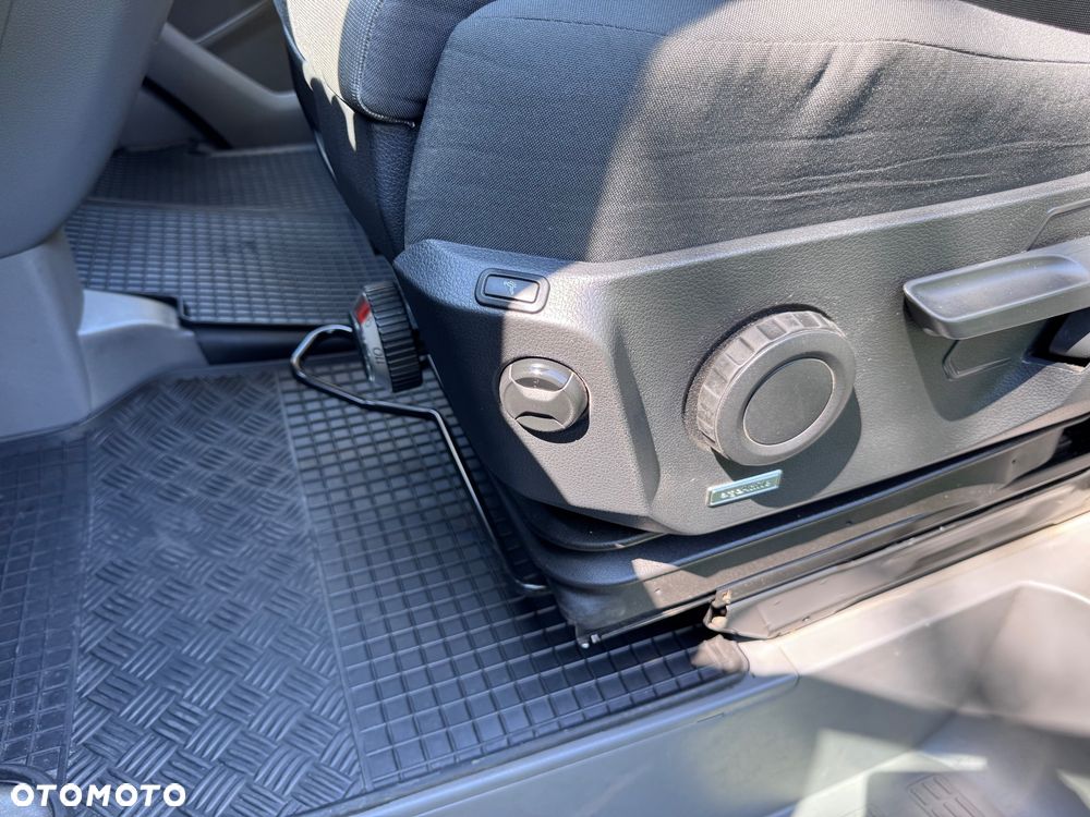 Volkswagen Crafter - 11