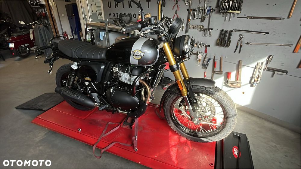 Royal Enfield Bear 650 - 8
