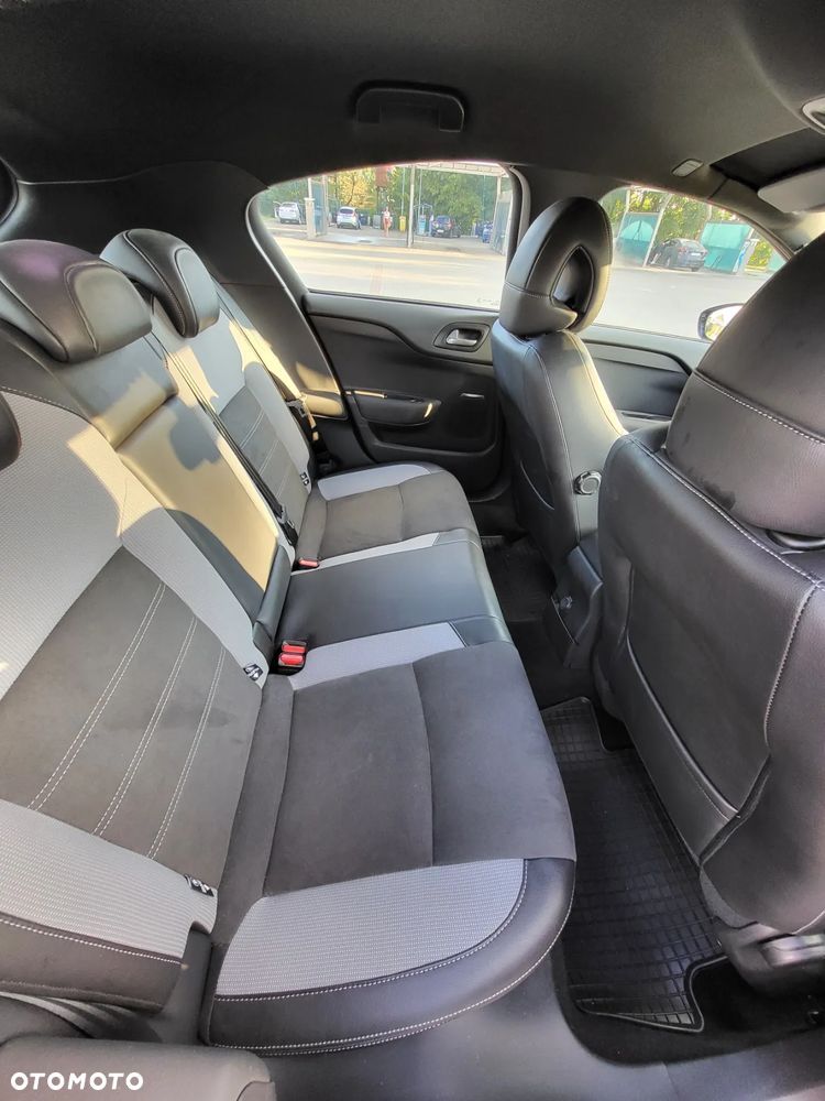 DS Automobiles DS 4 - 10