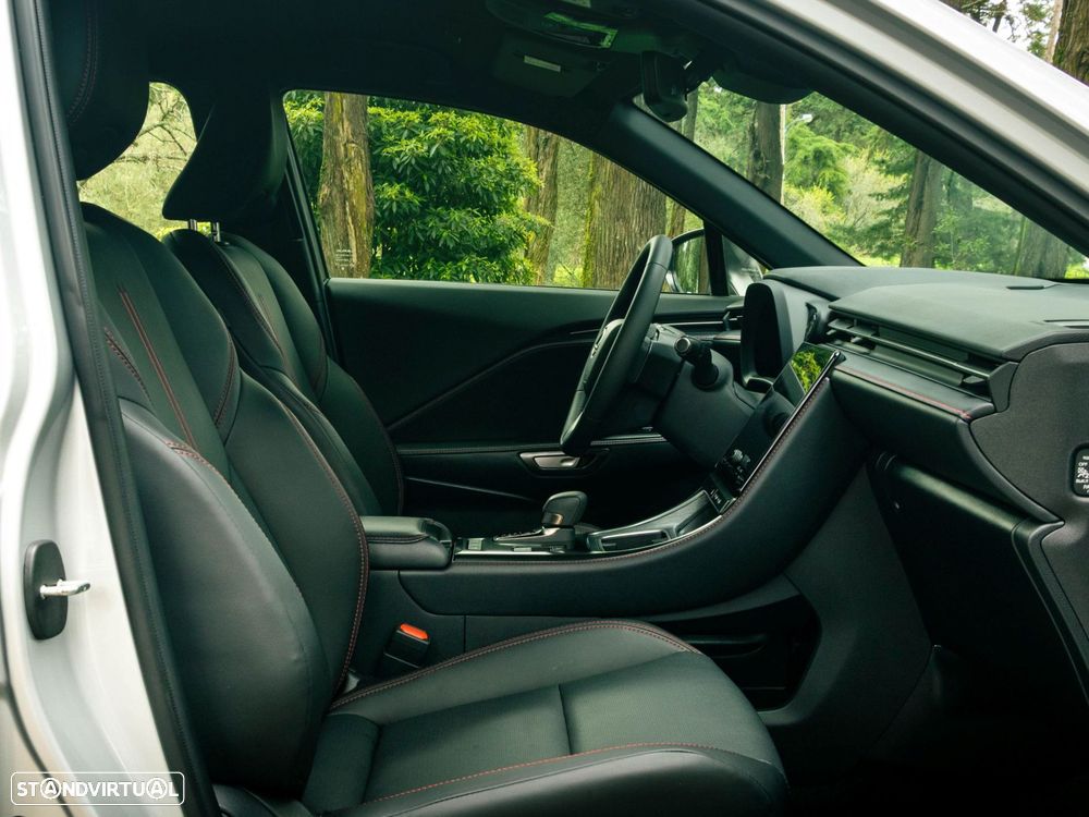 Lexus LBX - 14