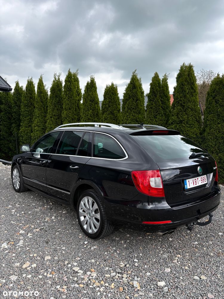 Skoda Superb 2.0 TDI Platinum - 4