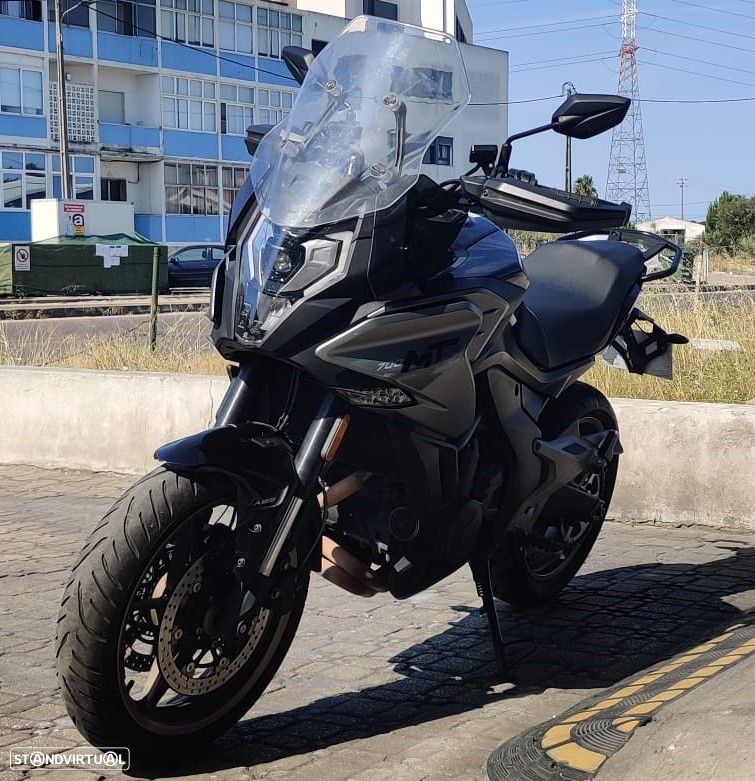 CF Moto 700MT (Carta A2) - 5