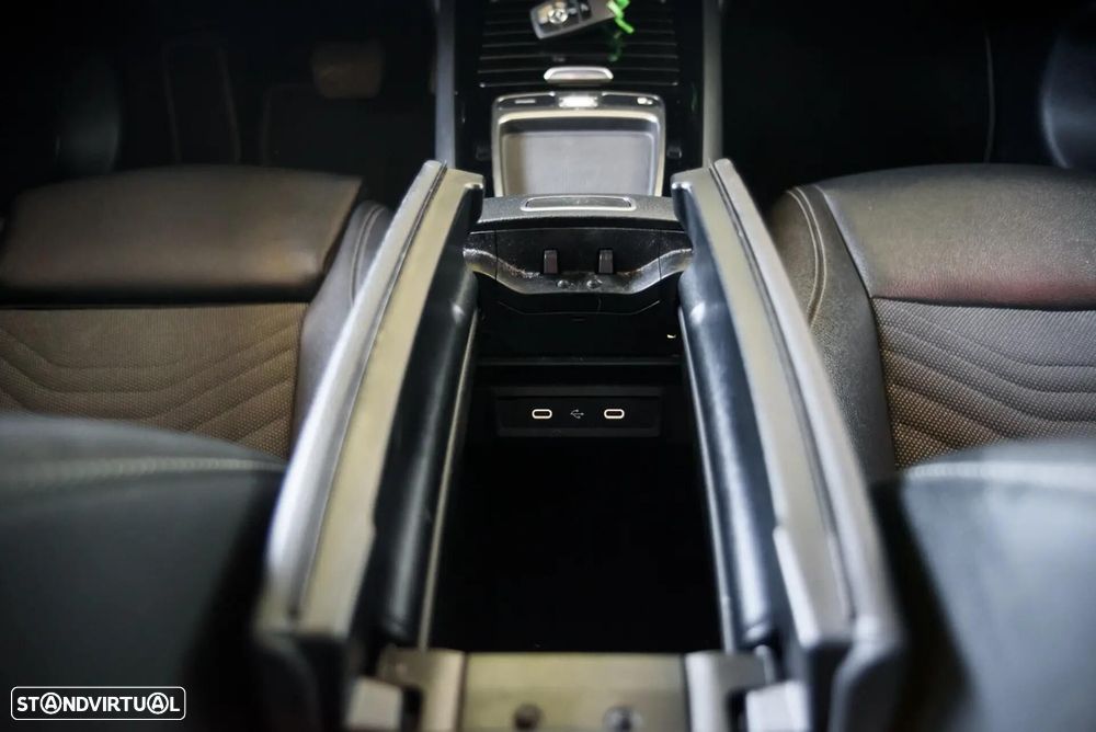 Mercedes-Benz GLA 180 d Style - 41