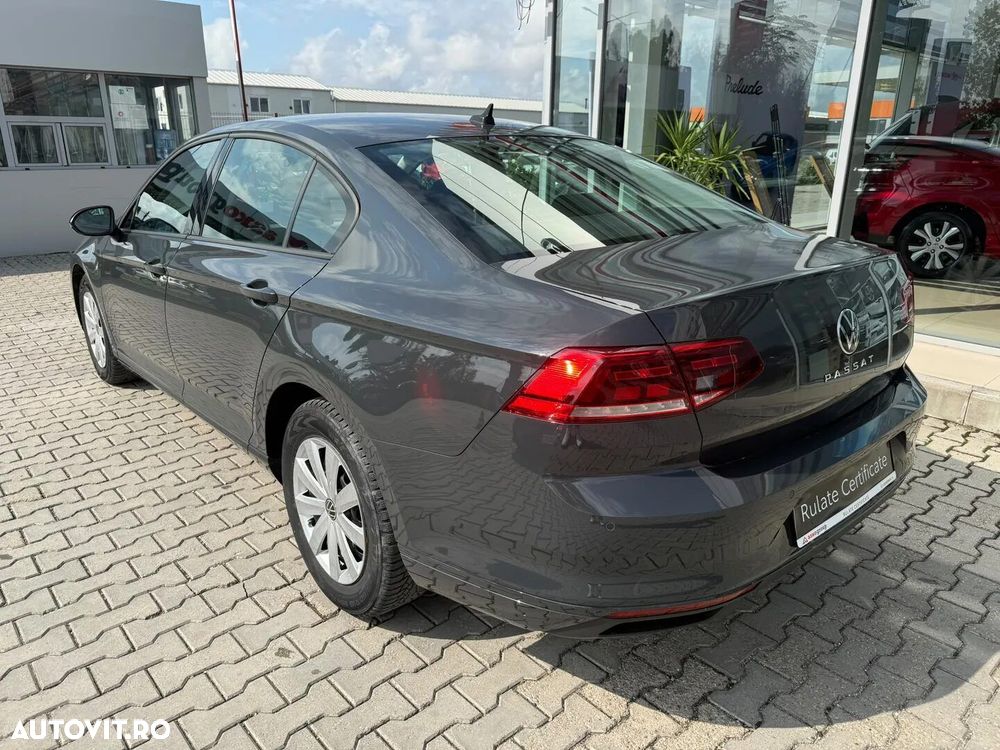 Volkswagen Passat - 9