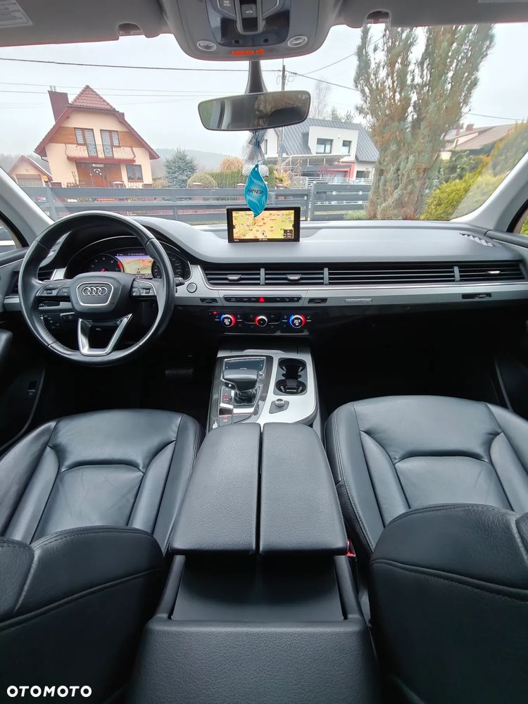 Audi Q7 - 12