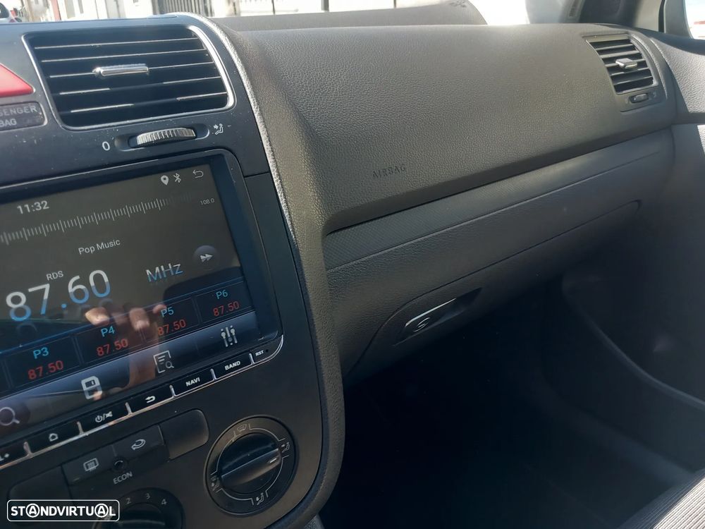 VW Golf 1.9 TDi 6V 4M Confortline - 14