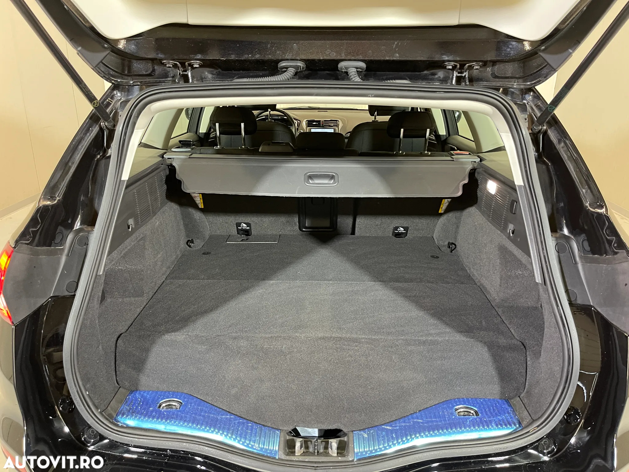 Ford Mondeo 2.0 HEV Titanium - 11