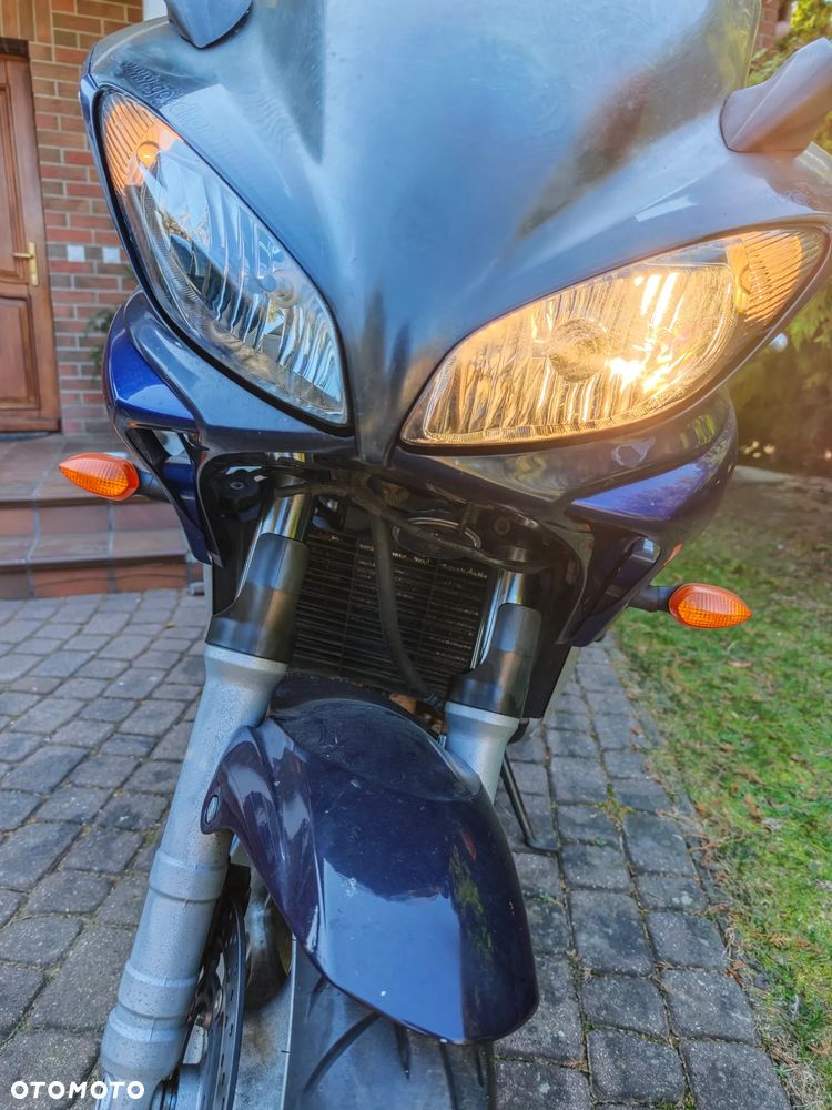 Yamaha FZ6 - 3