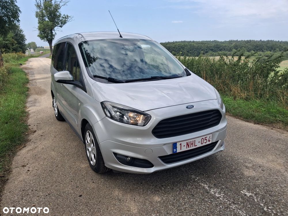 Ford Tourneo Courier 1.0 EcoBoost Ambiente - 2