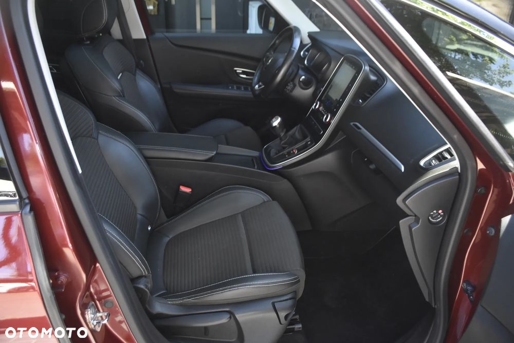 Renault Grand Scenic Energy TCe 130 S&S LIMITED - 9