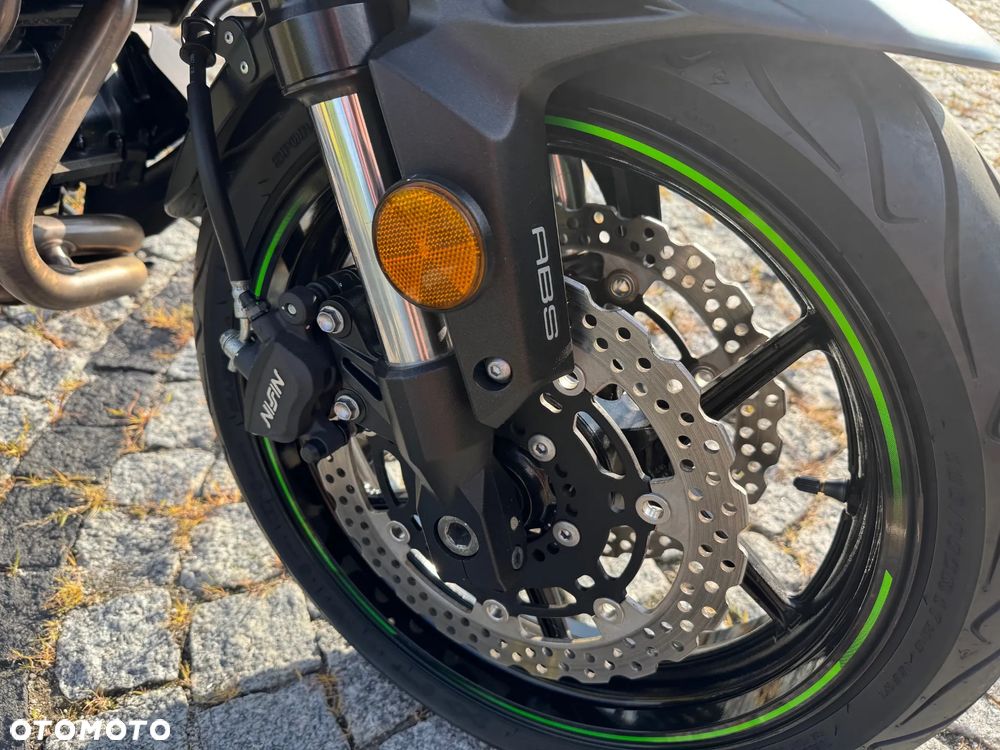 Kawasaki Versys 650 - 25