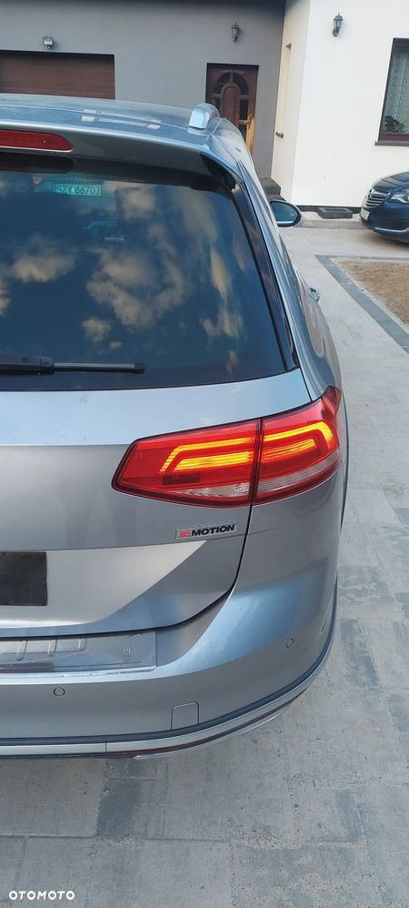 Volkswagen Passat 2.0 TDI 4Mot Elegance DSG - 5