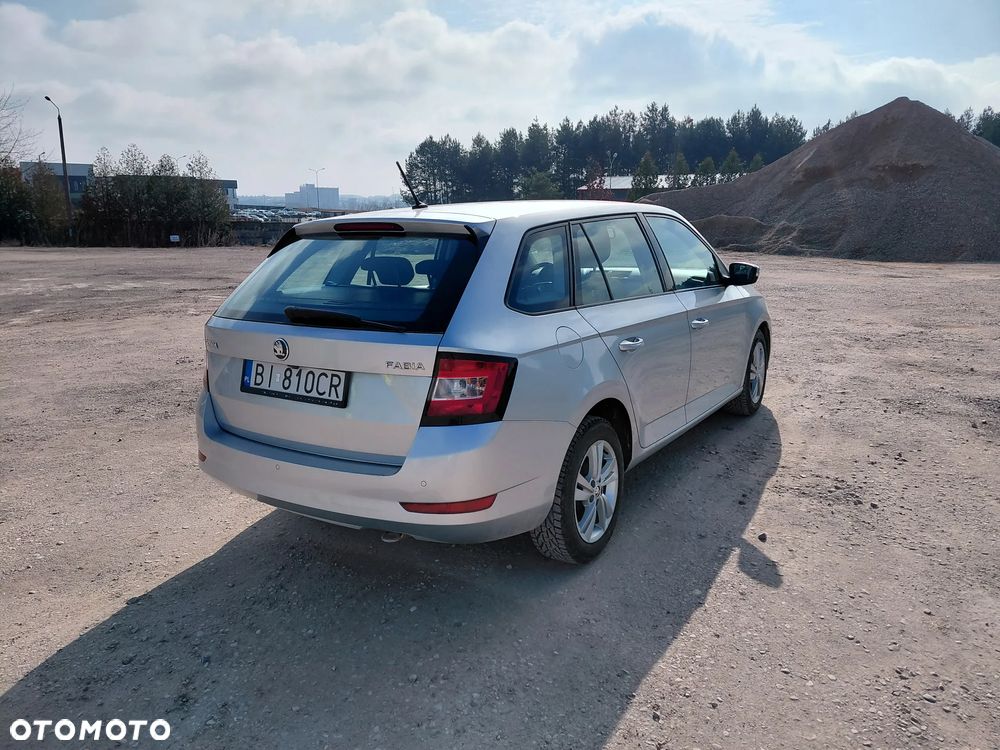 Skoda Fabia 1.0 TSI Ambition - 6