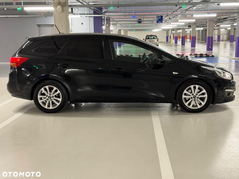 Kia Ceed 1.6 CRDi Smart Plus DCT - 3