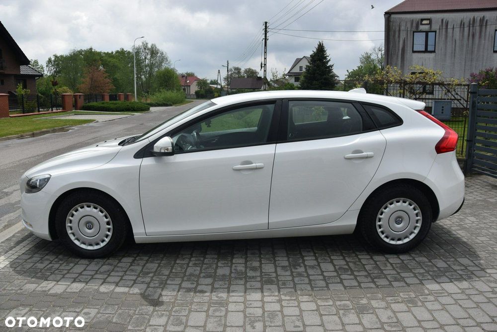 Volvo V40 D2 - 13