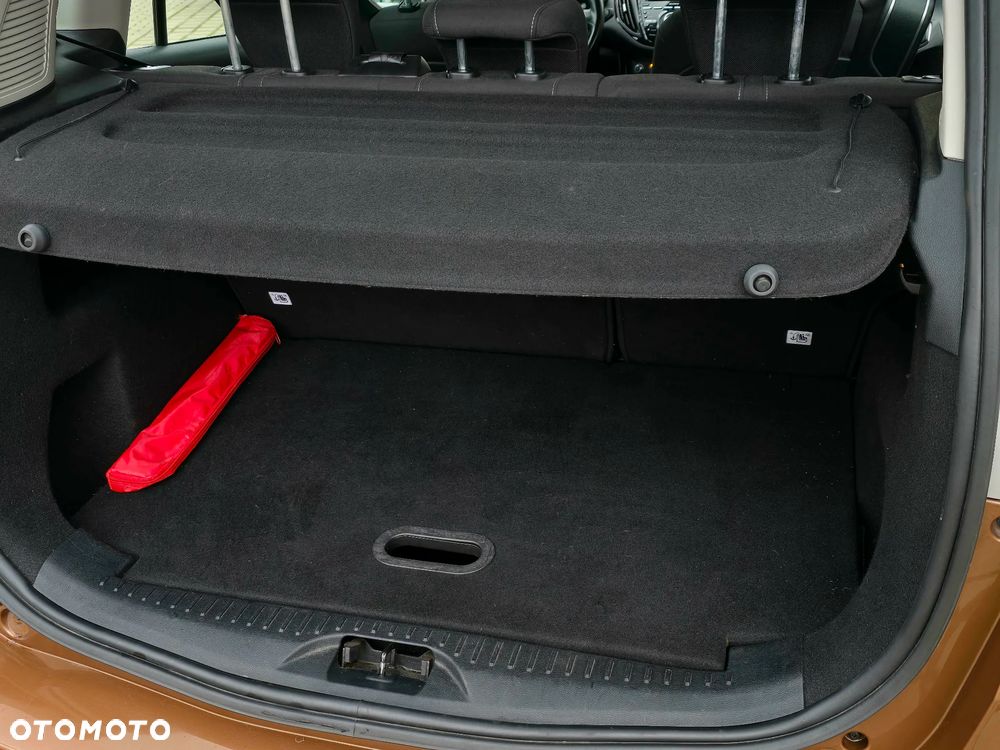 Ford B-MAX 1.6 Titanium - 36