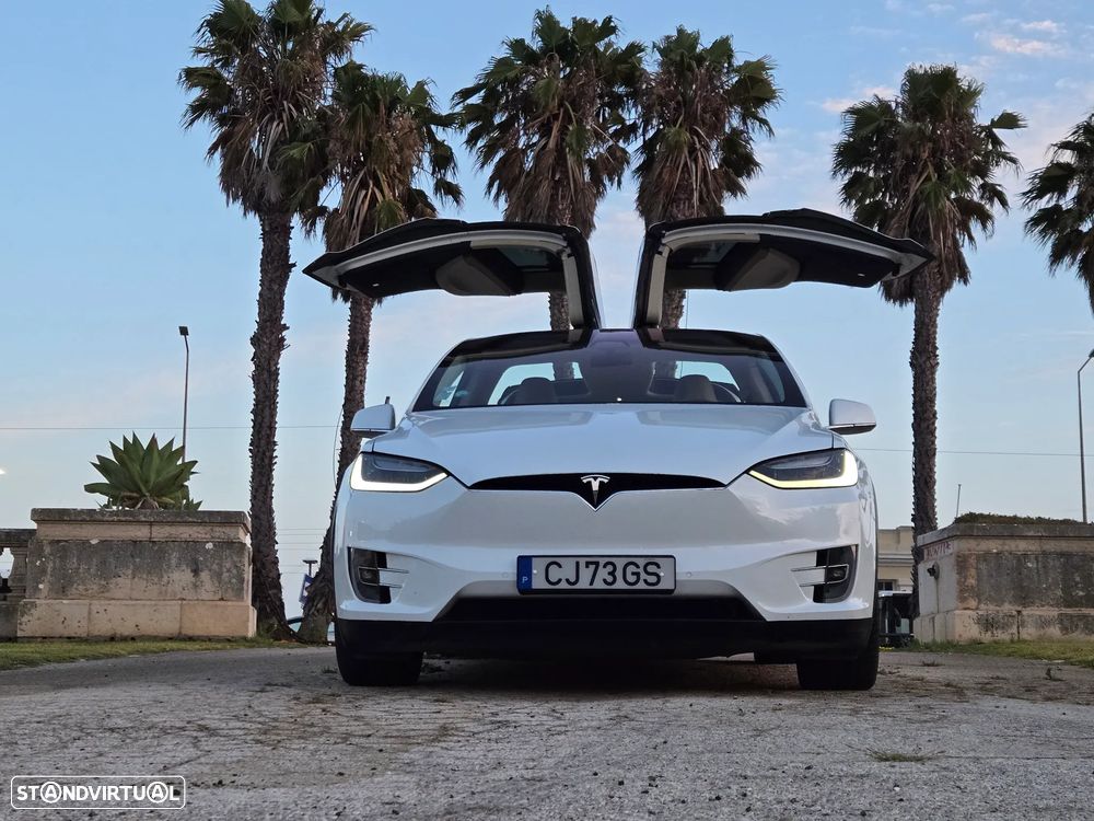 Tesla Model X 100D - 3