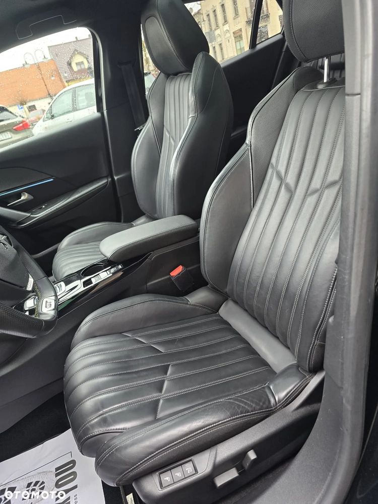 Peugeot 2008 1.5 BlueHDi GT Pack S&S EAT8 - 20