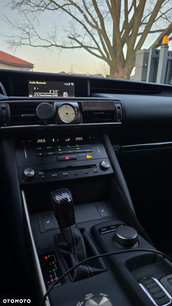 Lexus IS 200t / 300 Elegance - 15