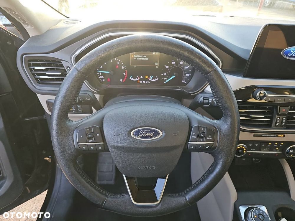 Ford Escape 2.0 EcoBoost AWD Titanium - 13