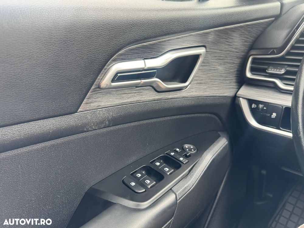 Kia Sportage 1.6 DSL MHEV 7DCT HP 4x2 Business Line - 15