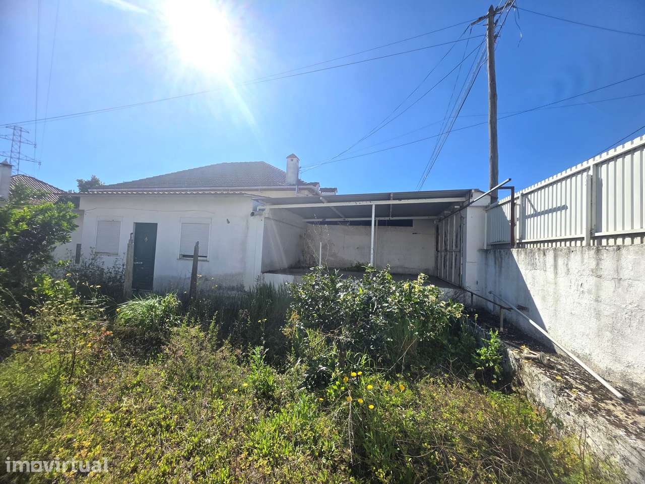 Lote de Terreno com Moradia – Oportunidade de Investimento - Grande imagem: 2/39