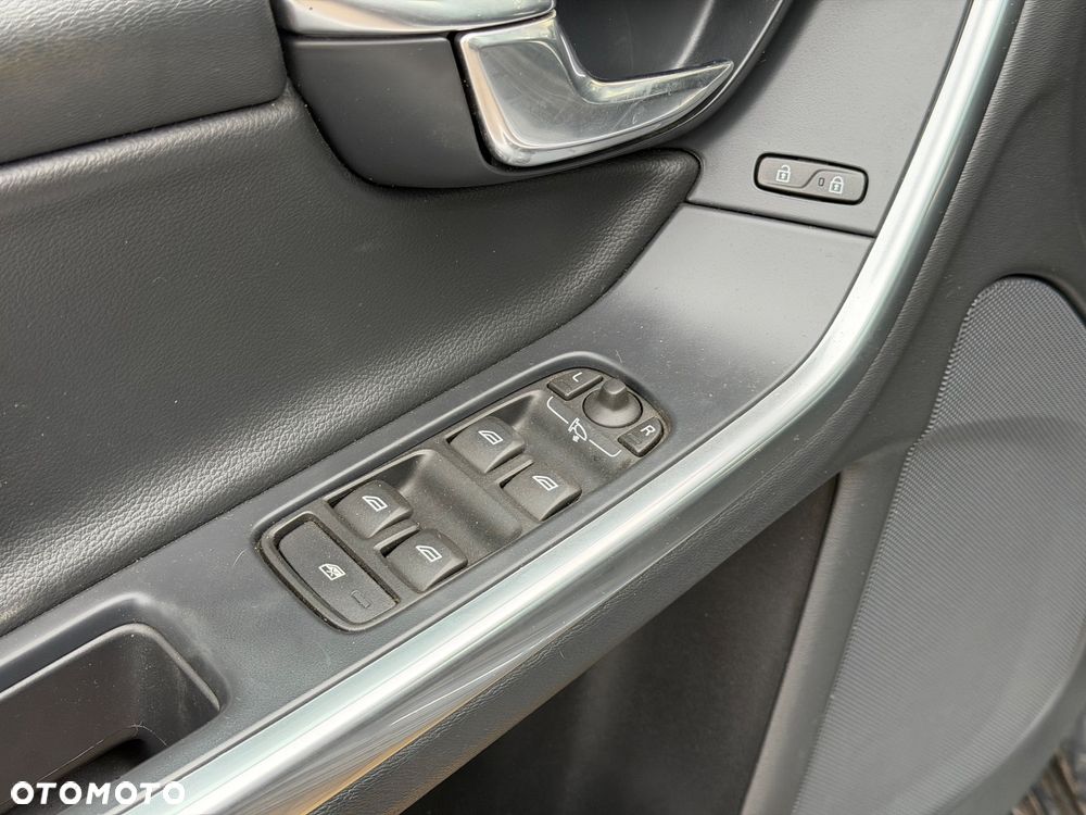 Volvo V60 D4 Drive-E Summum - 9