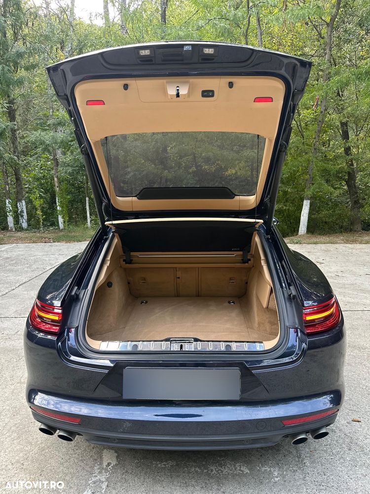 Porsche Panamera 4S - 20