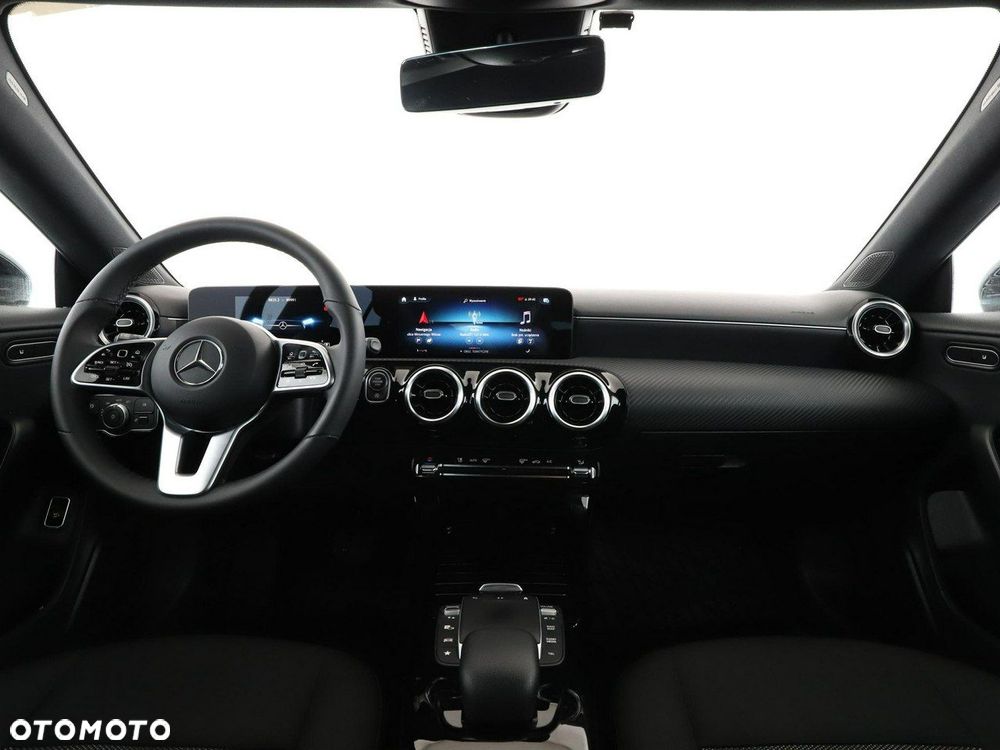 Mercedes-Benz CLA 200 d 8G-DCT - 16