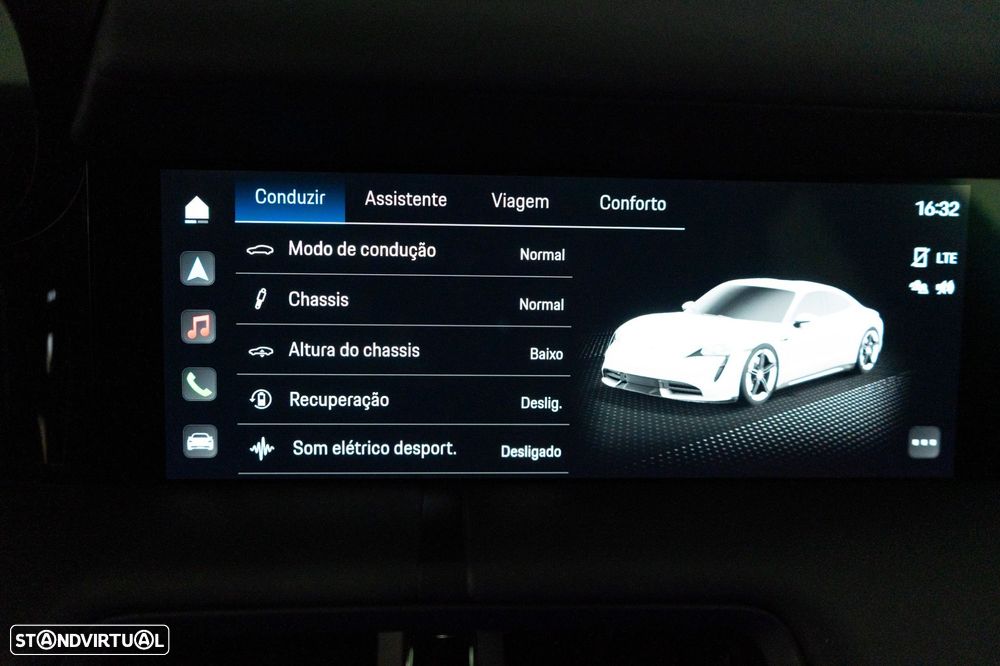 Porsche Taycan 4S - 25