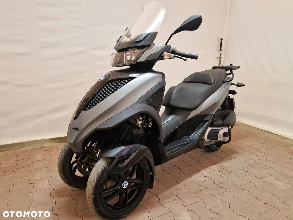 Piaggio MP-3 - 2
