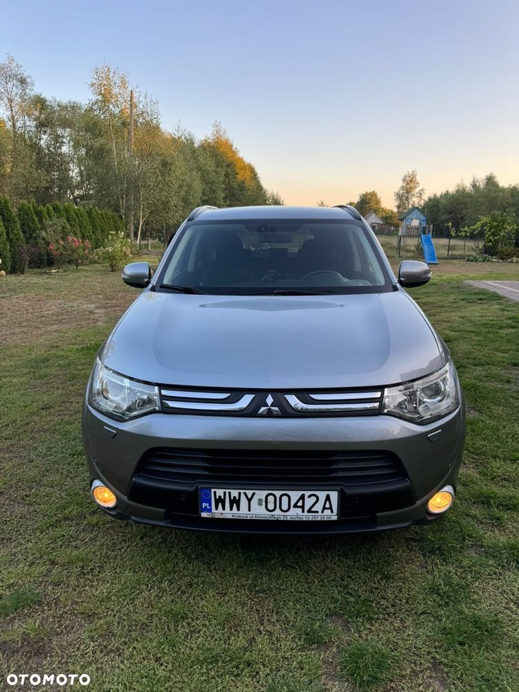 Mitsubishi Outlander - 8
